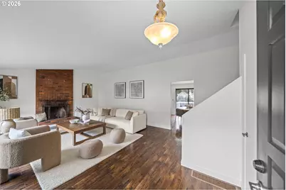 195 NW Phyllis Ct, Gresham, OR 97030 - Photo 4