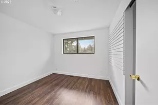 195 NW Phyllis Ct, Gresham, OR 97030 - Photo 36