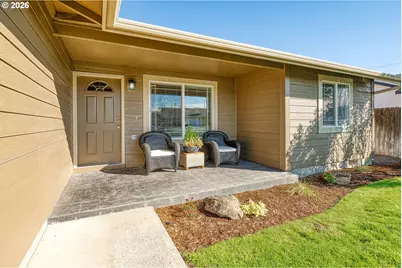 2142 NE Wolverine Loop, Prineville, OR 97754 - Photo 2