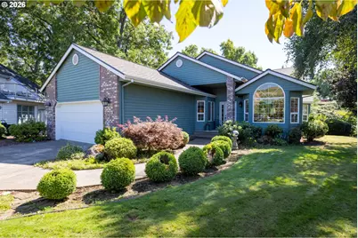 1056 Quail Ct, Hood River, OR 97031 - Photo 2