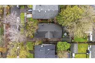 2223 NE 43rd Ave, Portland, OR 97213 - Photo 36