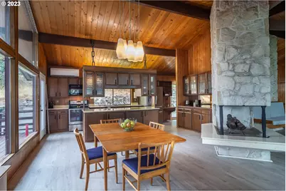 1751 Fairhill Dr, Roseburg, OR 97471 - Photo 10