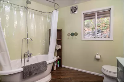 1751 Fairhill Dr, Roseburg, OR 97471 - Photo 20