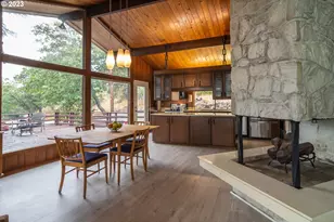 1751 Fairhill Dr, Roseburg, OR 97471 - Photo 8