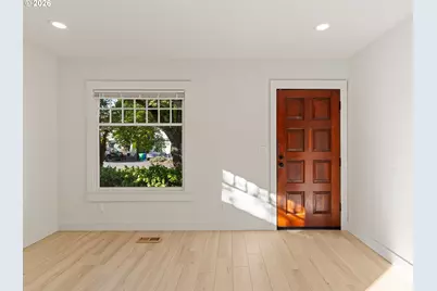 5732 SE Lexington St, Portland, OR 97206 - Photo 4