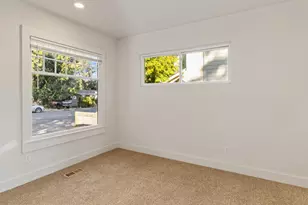 5732 SE Lexington St, Portland, OR 97206 - Photo 16
