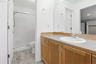 1421 SW Binford Lake Pkwy, Gresham, OR 97080 - Photo 24