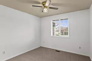 209 NE 112th St, Vancouver, WA 98685 - Photo 24