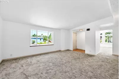 662 Lochaven Ave, Springfield, OR 97477 - Photo 4