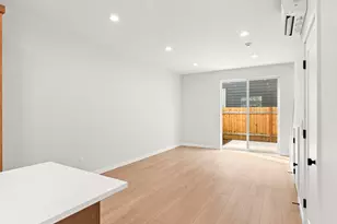 7484 SE 51st Ave, Portland, OR 97206 - Photo 4