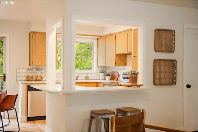 4239 SW Garden Home Rd, Portland, OR 97219 - Photo 8