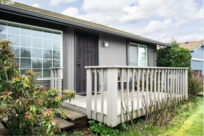 5621 C St, Springfield, OR 97478 - Photo 4