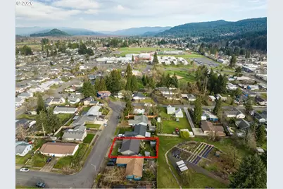 5621 C St, Springfield, OR 97478 - Photo 36