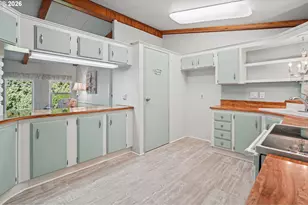 1199 N Terry St, Eugene, OR 97402 - Photo 16