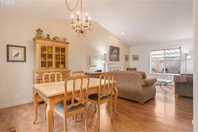 2418 Kalmia St, Eugene, OR 97404 - Photo 10