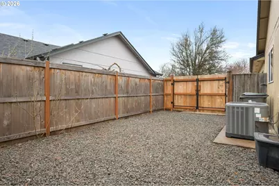 2418 Kalmia St, Eugene, OR 97404 - Photo 38