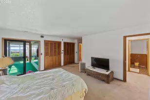 705 Prefontaine Dr, Coos Bay, OR 97420 - Photo 20