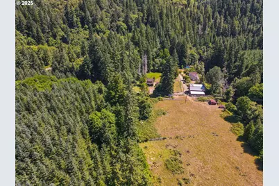 90450 Deadwood Creek Rd, Deadwood, OR 97430 - Photo 12