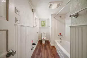 90450 Deadwood Creek Rd, Deadwood, OR 97430 - Photo 32