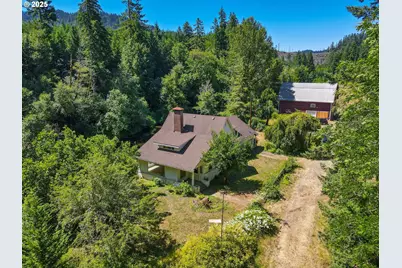 90450 Deadwood Creek Rd, Deadwood, OR 97430 - Photo 10