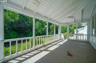 90450 Deadwood Creek Rd, Deadwood, OR 97430 - Photo 14