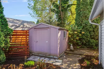 1360 N Locust St, Canby, OR 97013 - Photo 38