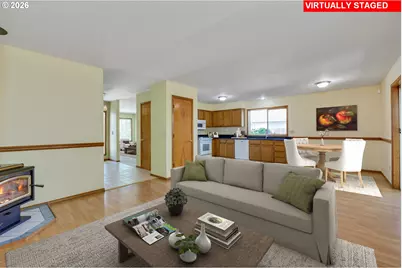 1360 N Locust St, Canby, OR 97013 - Photo 14