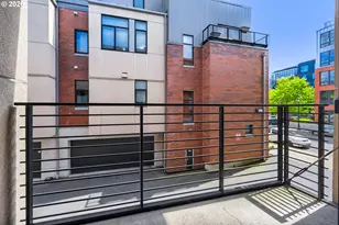 1616 NW Riverscape St, Portland, OR 97209 - Photo 20