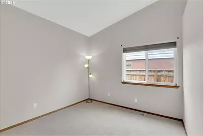 175 NE Chancellor Ct, Hillsboro, OR 97124 - Photo 22