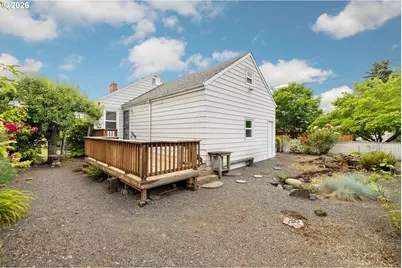 1909 N Bryant St, Portland, OR 97217 - Photo 36