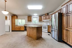 80618 Lost Creek Rd, Dexter, OR 97431 - Photo 4