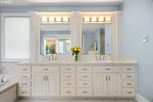 5436 SW Champion Pl, Portland, OR 97225 - Photo 24