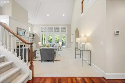 5436 SW Champion Pl, Portland, OR 97225 - Photo 26