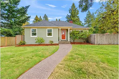 9810 SW 55th Ave, Portland, OR 97219 - Photo 4