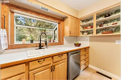 9810 SW 55th Ave, Portland, OR 97219 - Photo 30