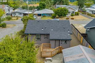 561 W Fourth St, Coquille, OR 97423 - Photo 30