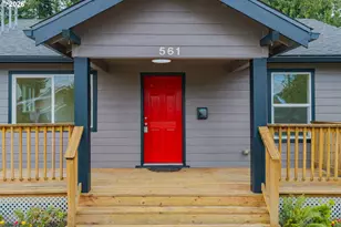 561 W Fourth St, Coquille, OR 97423 - Photo 32