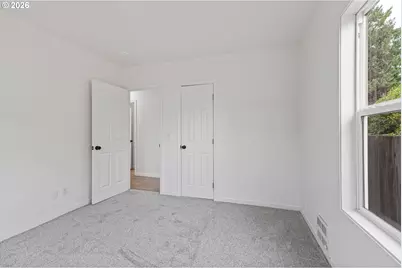 561 W 4th St, Coquille, OR 97423 - Photo 14