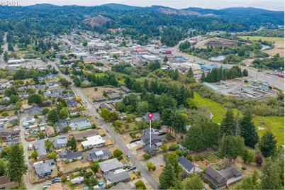 561 W 4th St, Coquille, OR 97423 - Photo 38
