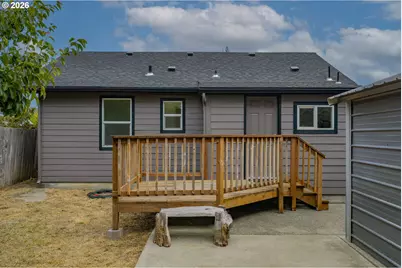 561 W 4th St, Coquille, OR 97423 - Photo 24