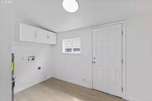 561 W Fourth St, Coquille, OR 97423 - Photo 22