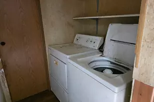 440 Division Ave, Drain, OR 97435 - Photo 8