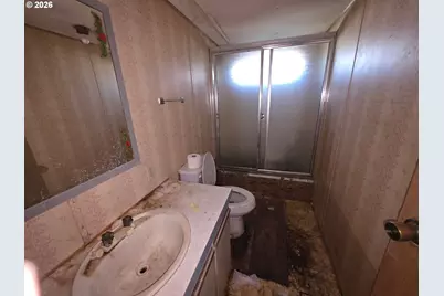 440 Division Ave, Drain, OR 97435 - Photo 12