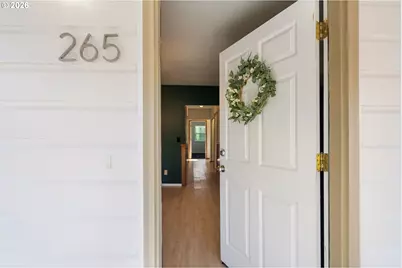 265 N 5th St, Saint Helens, OR 97051 - Photo 4