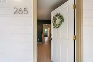 265 N 5th St, Saint Helens, OR 97051 - Photo 4