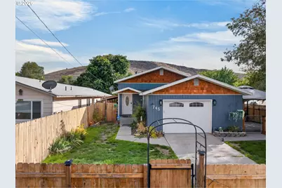745 Court Ave, Baker City, OR 97814 - Photo 2