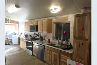 1674 SW Richard Ct, McMinnville, OR 97128 - Photo 4