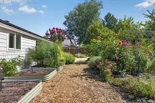 17330 NW Lonerock Ln, Beaverton, OR 97006 - Photo 22