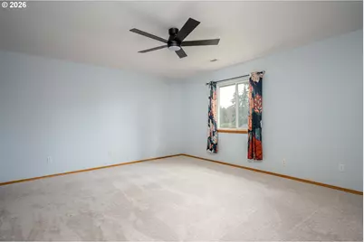 16033 SE Mary Ann Ln, Milwaukie, OR 97267 - Photo 14