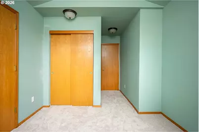 16033 SE Mary Ann Ln, Milwaukie, OR 97267 - Photo 24